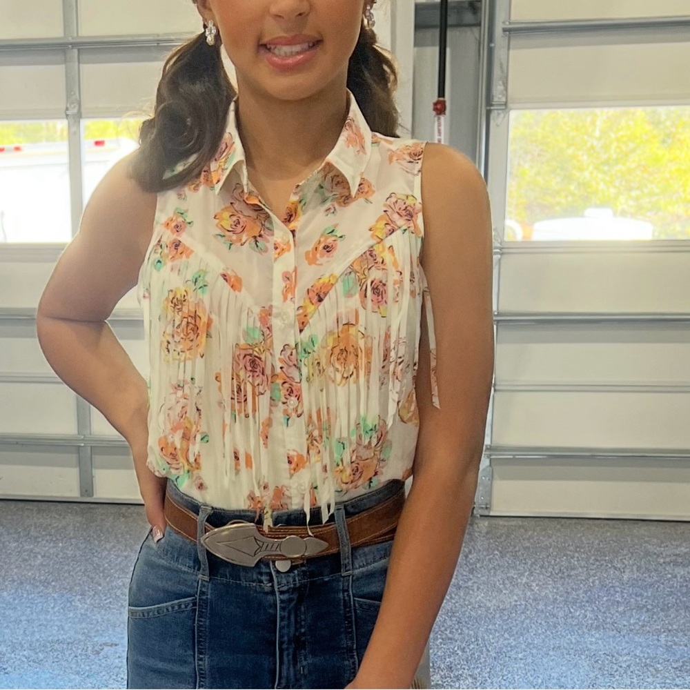 Floral Sleeveless Blouse
